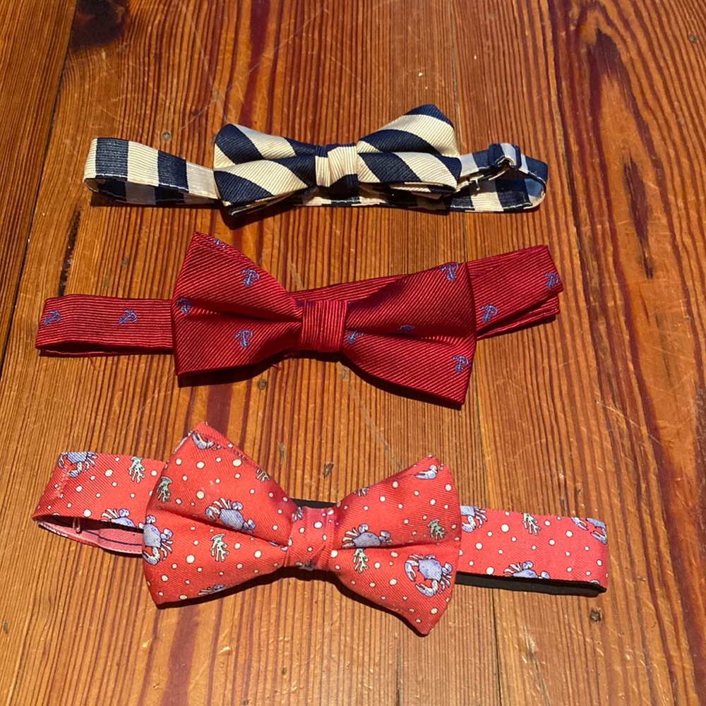 Set of boys bow ties